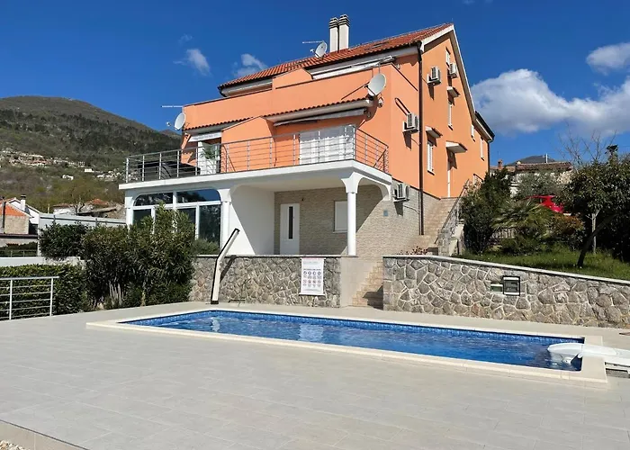 Rock'n'jazz With Swimming Pool And Beautiful Sea View