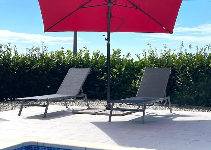 Rock'n'jazz With Swimming Pool And Beautiful Sea View