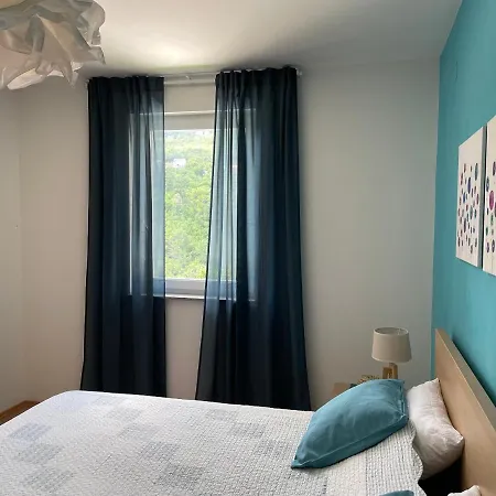 Rock'n'jazz With Swimming Pool And Beautiful Sea View Apartment